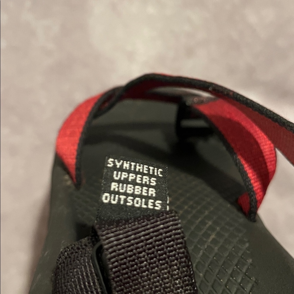 Chaco Red and Black Strappy Sandals women’s size 12 / men’s 10 - Picture 8 of 8